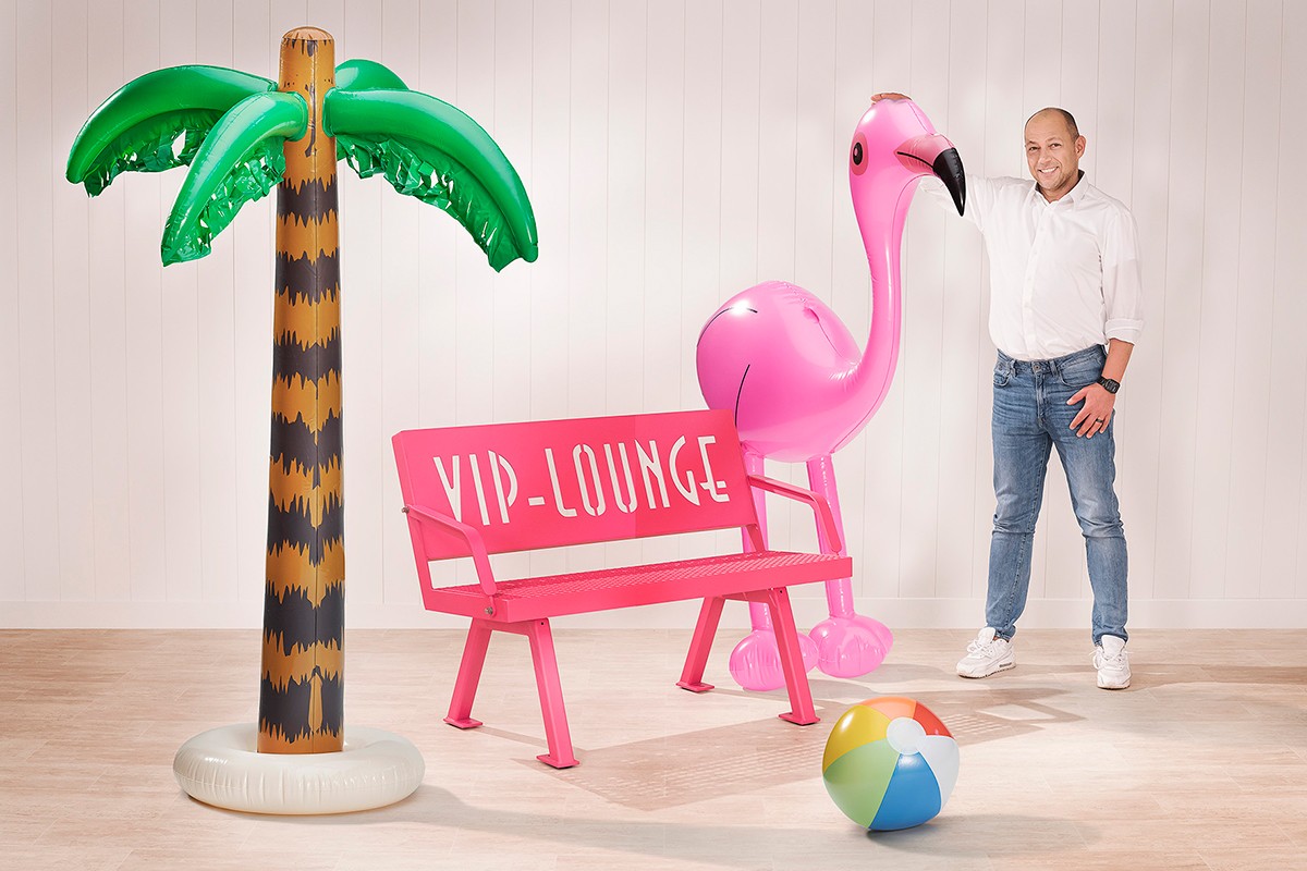 Stahlfunken_VIP-Lounge-Rasta-P800-Telemagenta-E4010-03 Stahlfunken_VIP-Lounge-Rasta-P800-Telemagenta-E4010-03